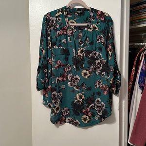 Size 2 Torrid Harper blouse